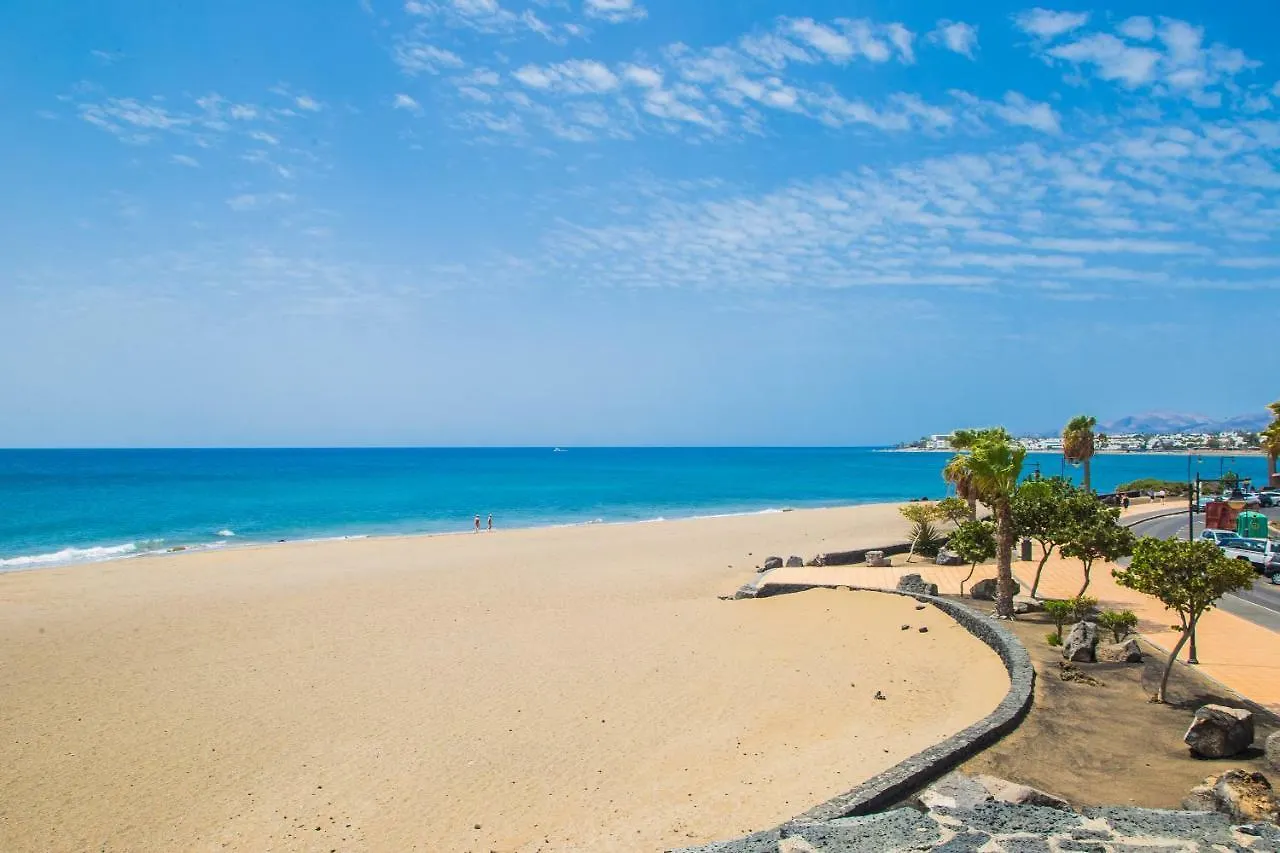 Apartamento Pluton Puerto del Carmen  0*, Puerto del Carmen (Lanzarote)